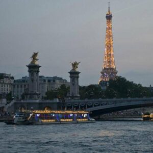 Croisière commentée sur la Seine — Bateaux Parisiens